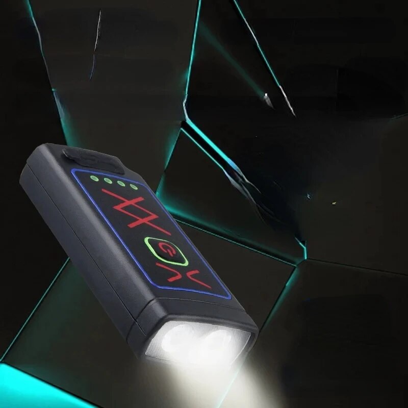 Llavero encendedor recargable y linterna.